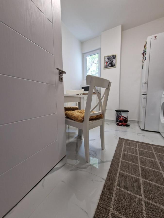 Apartment Iskra Belgrado Buitenkant foto
